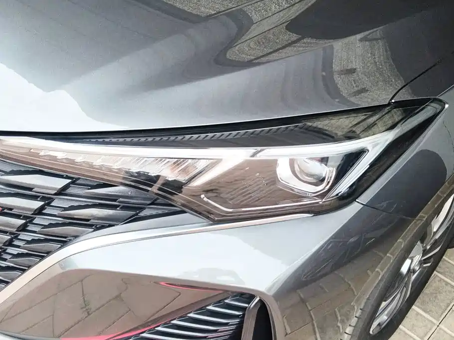 Changan Eado — миниатюра 5