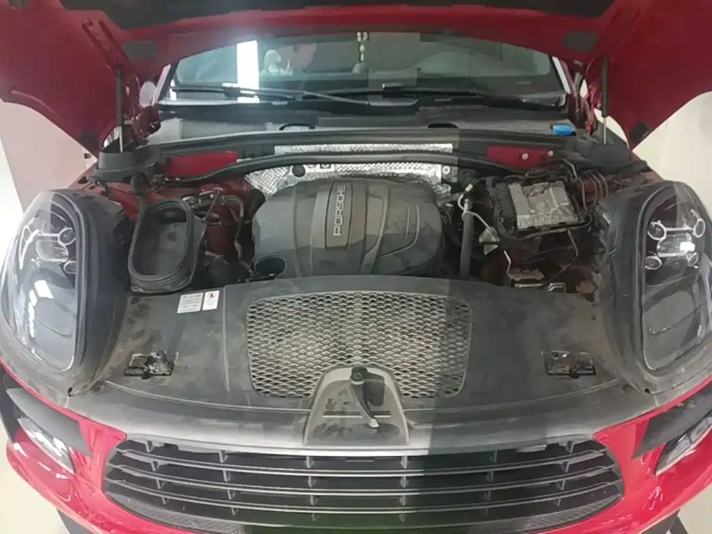 Porsche Macan — миниатюра 20