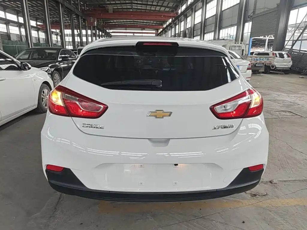 Chevrolet Cruze — миниатюра 6