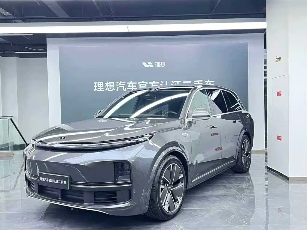 Li Auto Li L8 2025