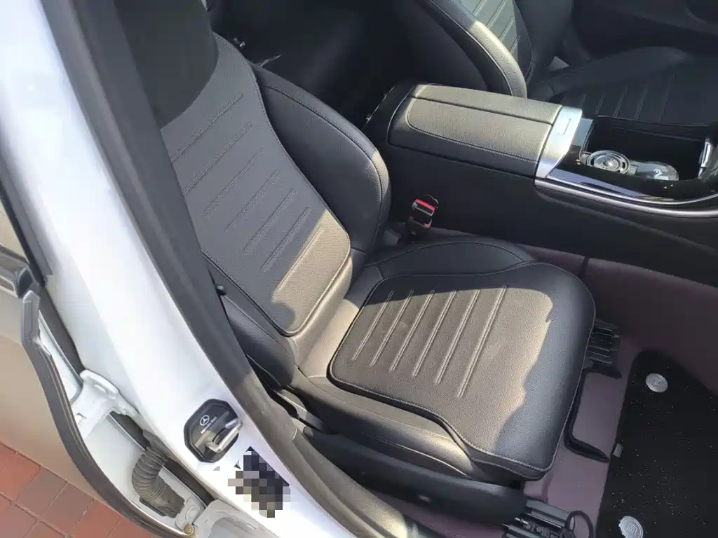 Mercedes-Benz C-Class — миниатюра 25