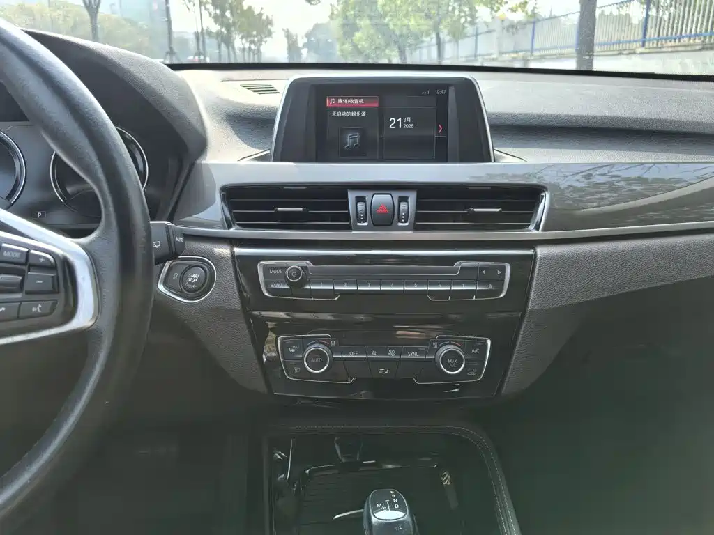 BMW X1 — миниатюра 5