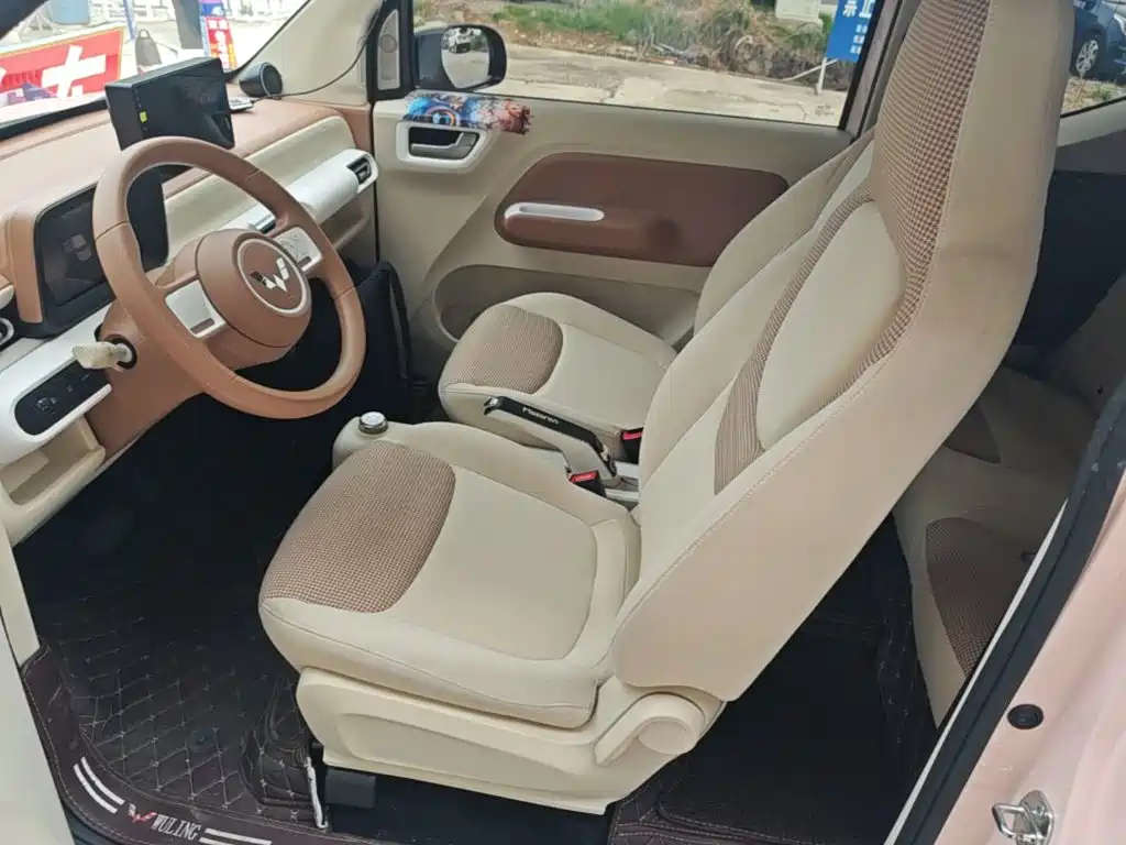 Wuling MINIEV — миниатюра 15