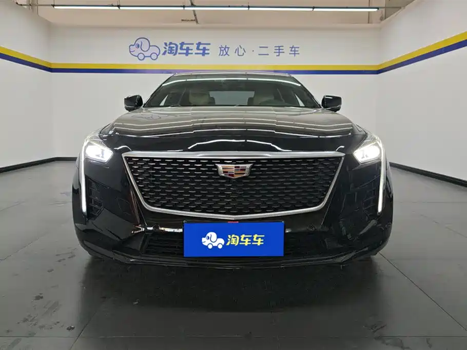 CADILLAC CT6
