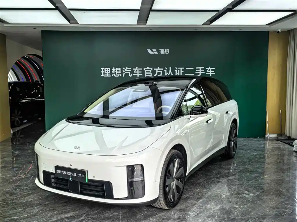 Li Auto 理想i8 2025