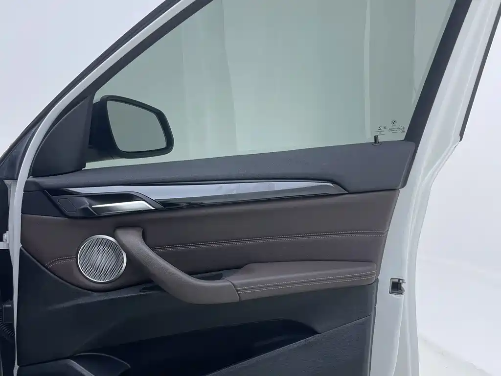 BMW X1 — миниатюра 29
