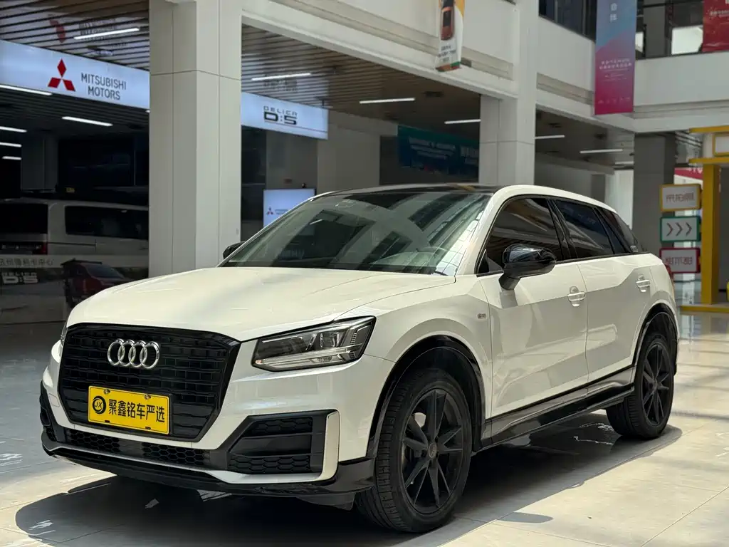 Audi Q2L 2020