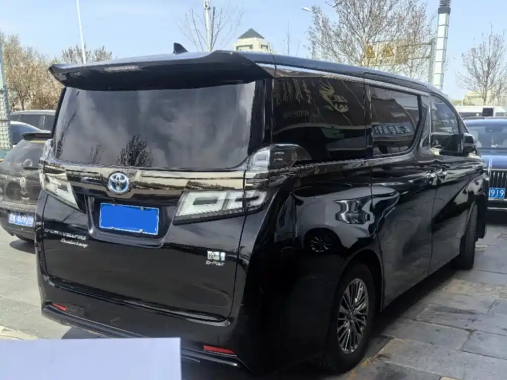 Toyota Vellfire — миниатюра 9