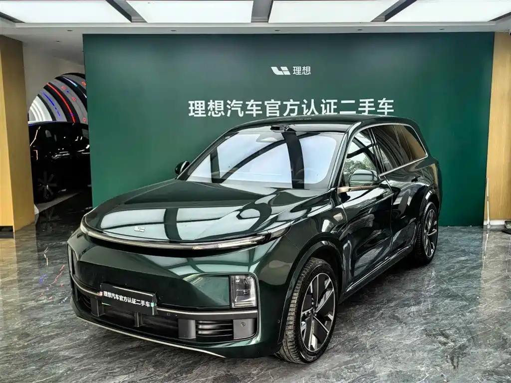 Li Auto Li L9 2025