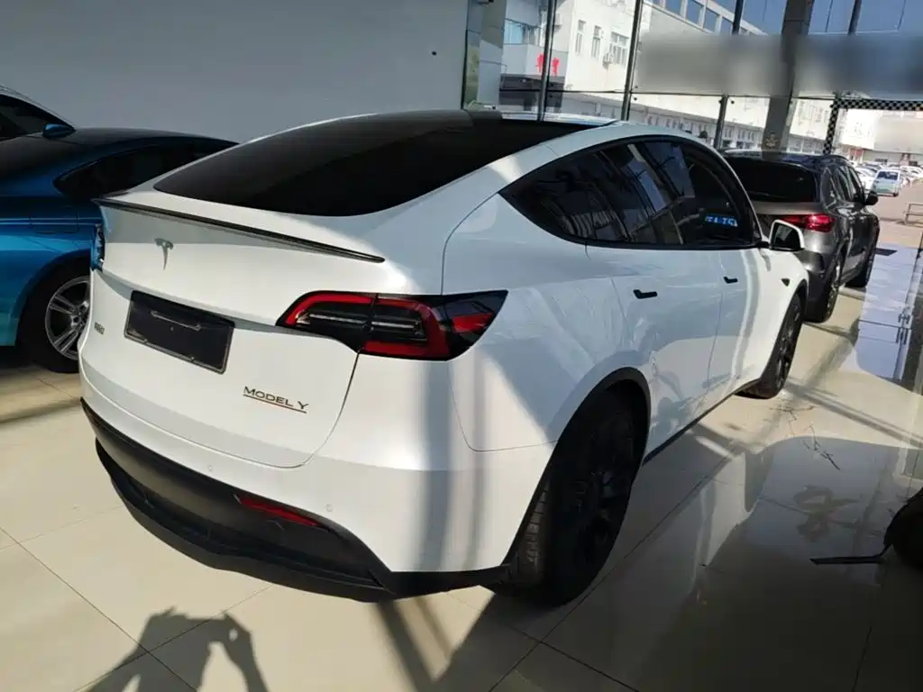 Tesla Model Y — фотографии объявления, Фото 7