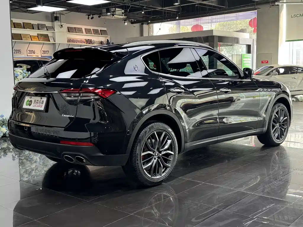 MASERATI LEVANTE