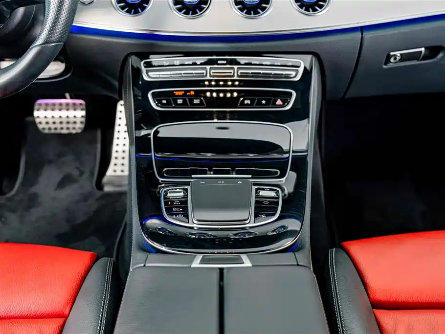 Mercedes-Benz E-Class (Import) — миниатюра 12