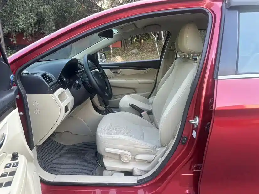 Suzuki Alivio — миниатюра 5
