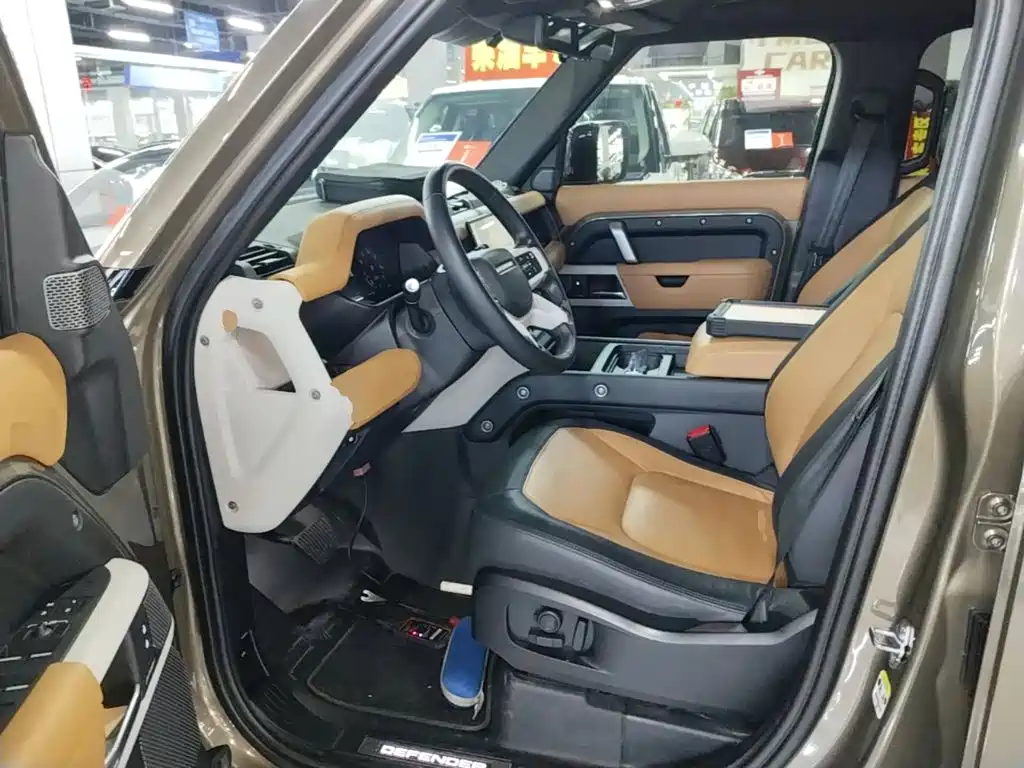 Land Rover Defender — миниатюра 15