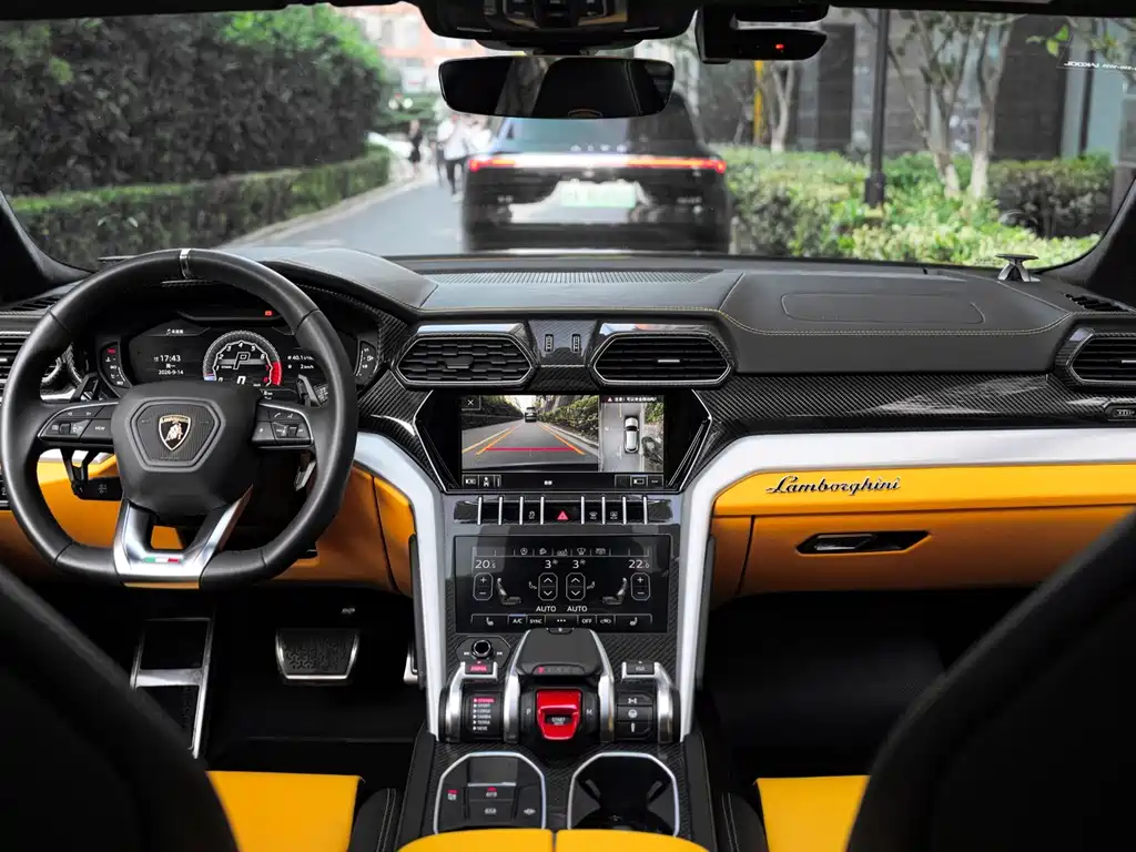 Lamborghini Urus — миниатюра 27