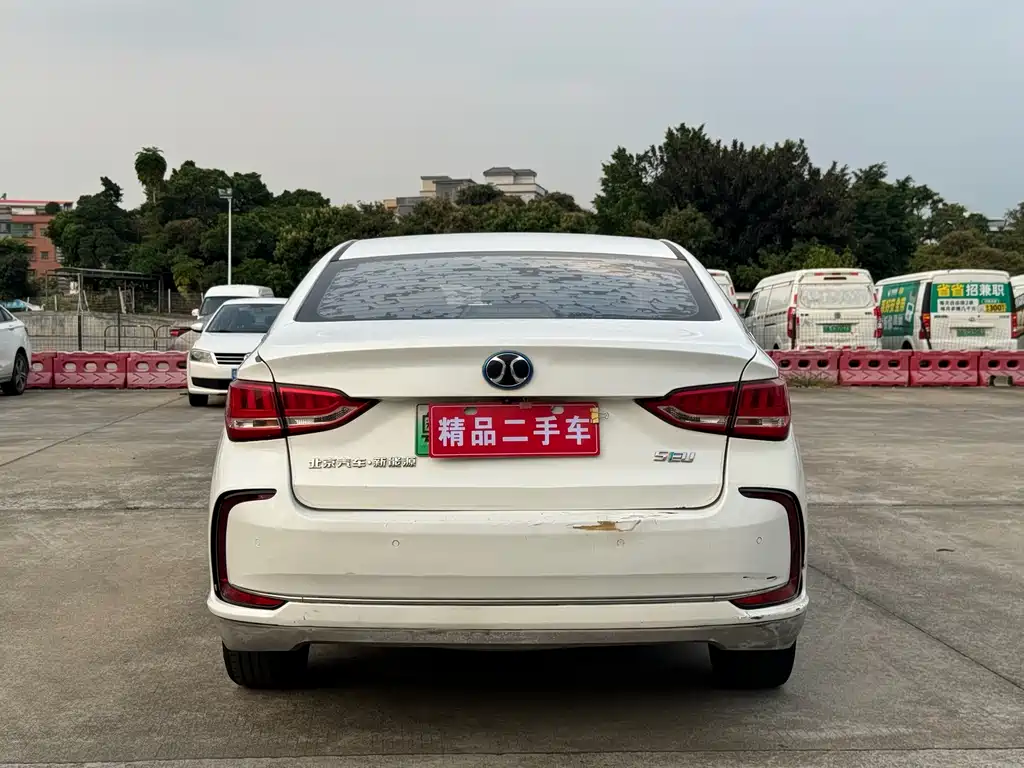 BAIC EU5 — миниатюра 11
