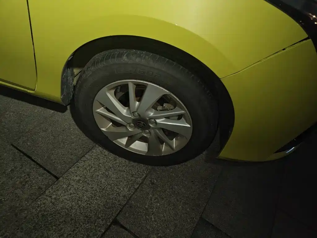 Toyota Yaris L — миниатюра 25