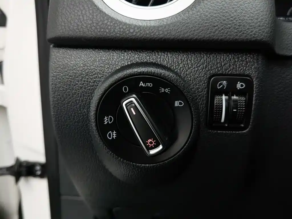 Volkswagen Tiguan — миниатюра 21