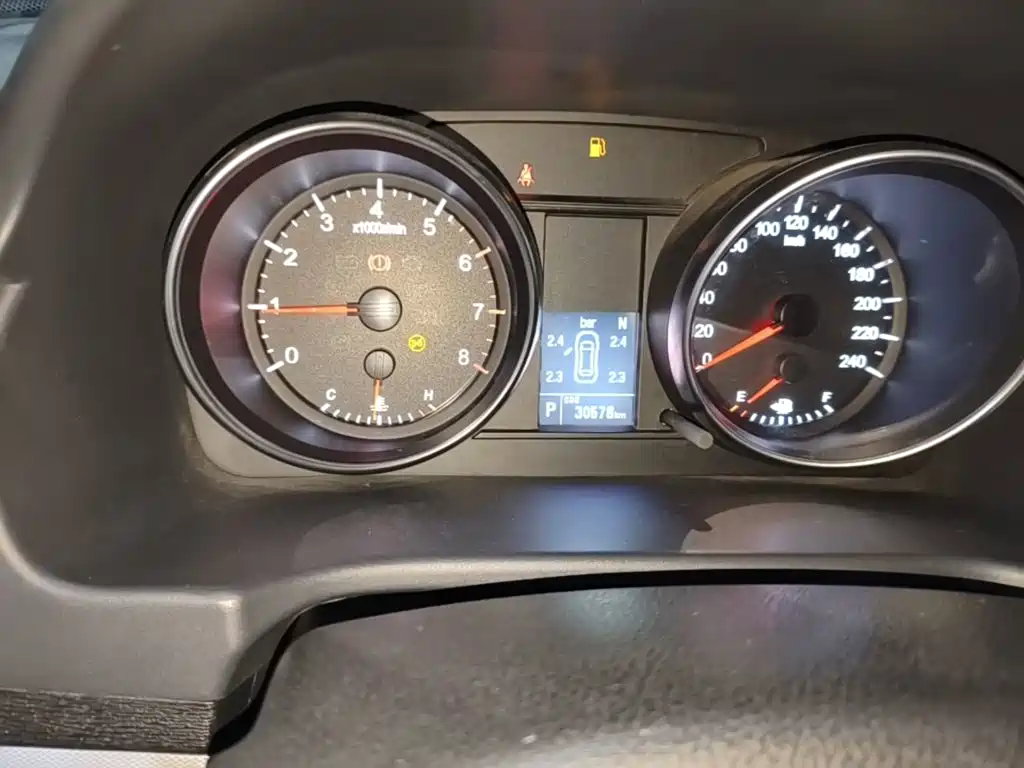 Haval M6 — миниатюра 12
