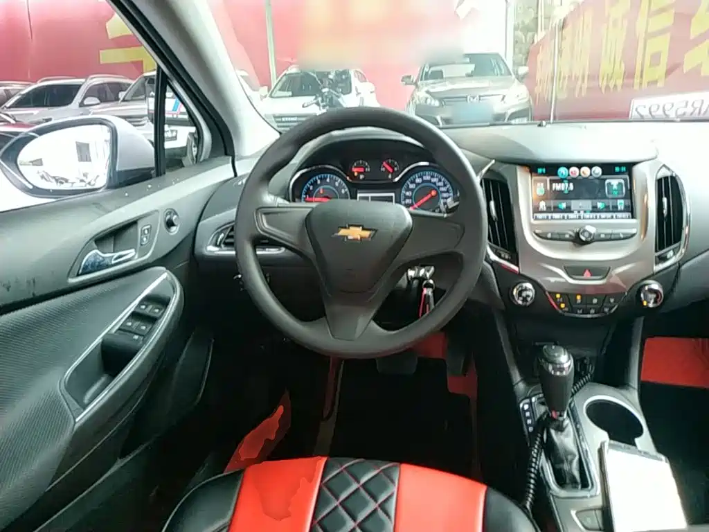 Chevrolet Cruze — миниатюра 11