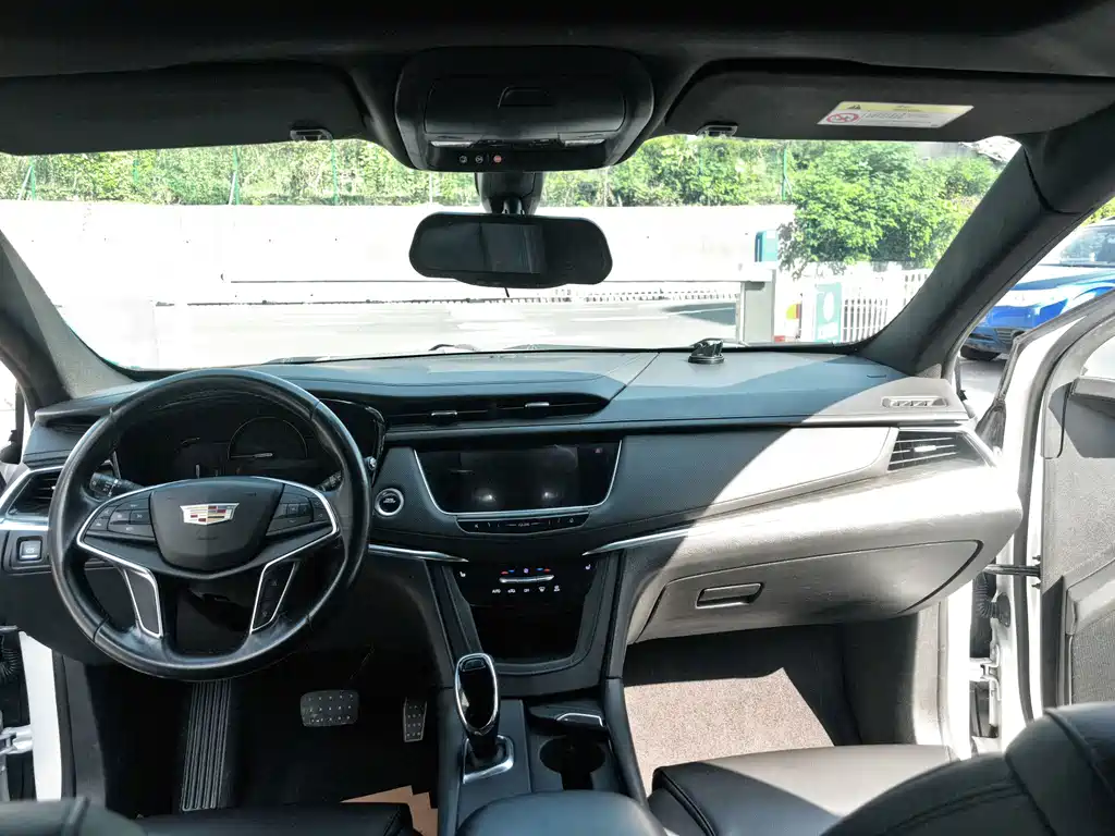 Cadillac XT5 — миниатюра 9