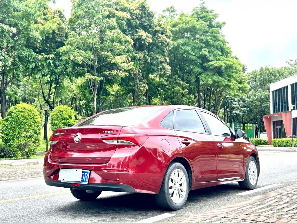 Buick Excelle — миниатюра 6