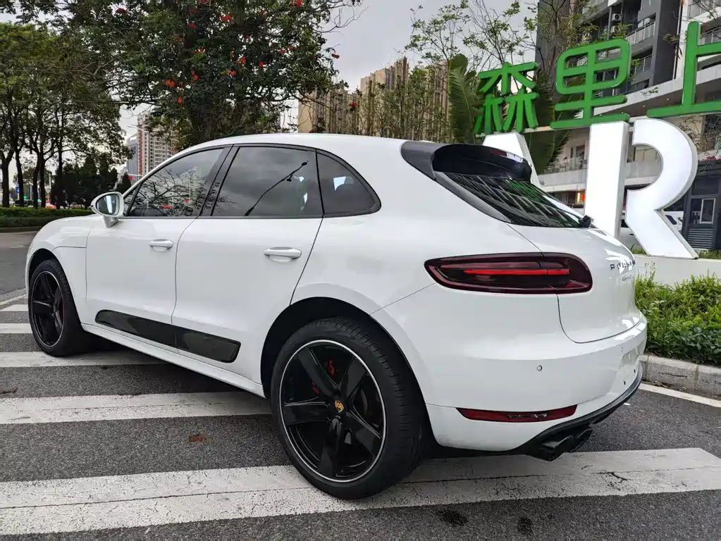Porsche Macan 2016 Macan Turbo 3.6T