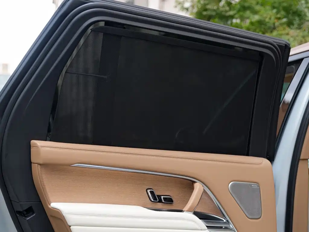 Land Rover Range Rover — миниатюра 26