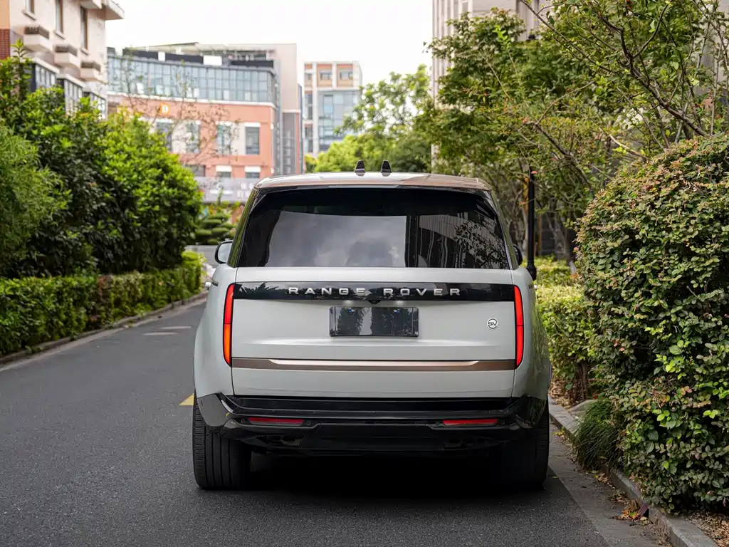Land Rover Range Rover — миниатюра 6