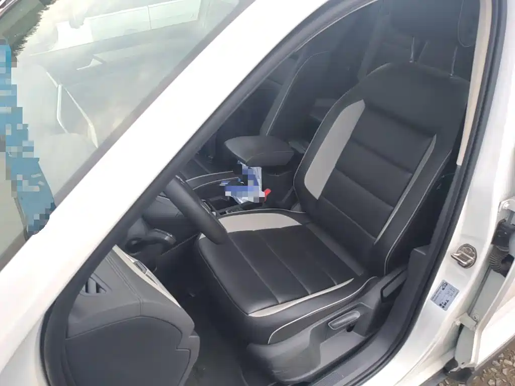 Volkswagen T-Roc — миниатюра 15