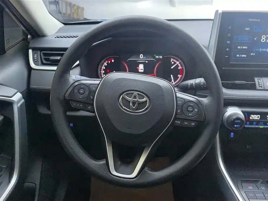 TOYOTA RAV4 RONGFANG