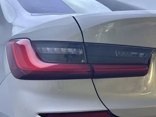 BMW 3 Series — миниатюра 18