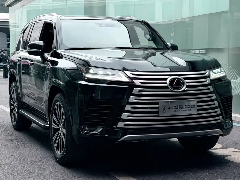 Lexus LX 2023