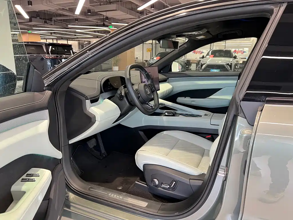 ZEEKR EXTREME KRYPTON 001