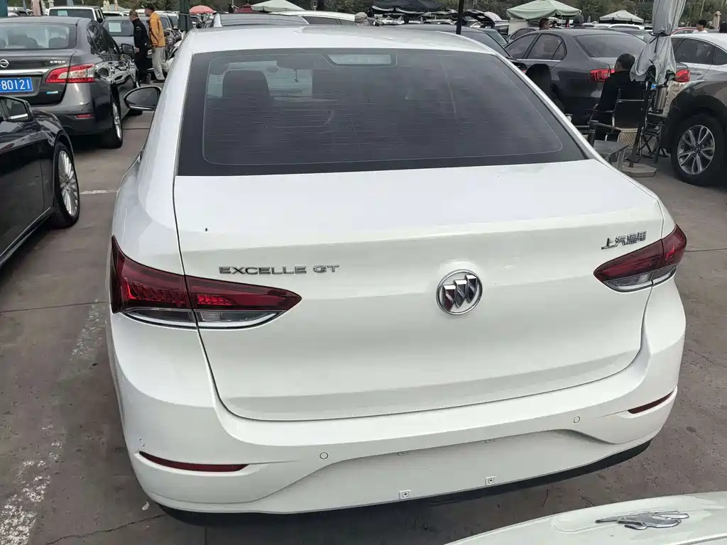 Buick Excelle — миниатюра 7