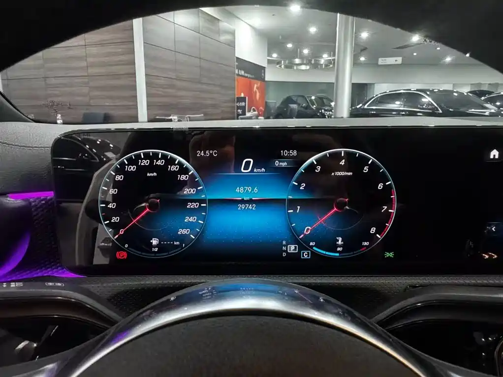 Mercedes-Benz A-Class — миниатюра 11