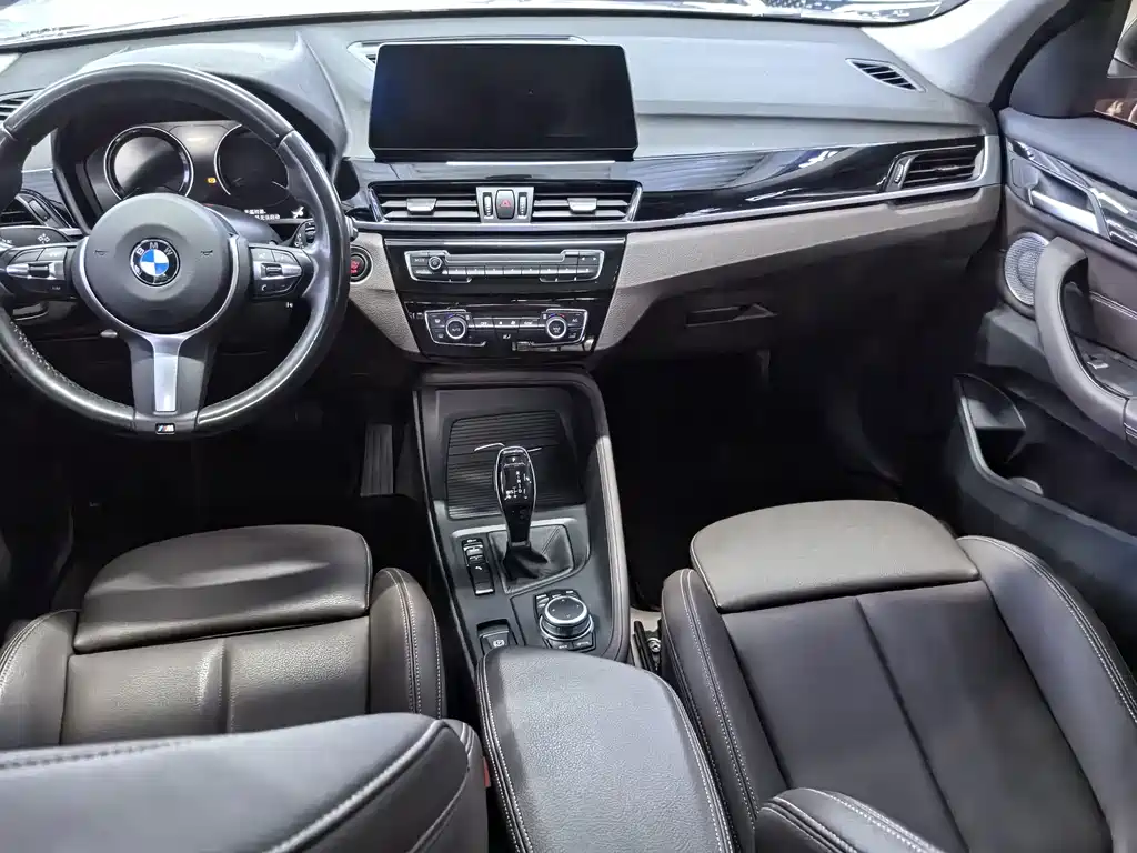 BMW X1 2022 sDrive25Li Lead