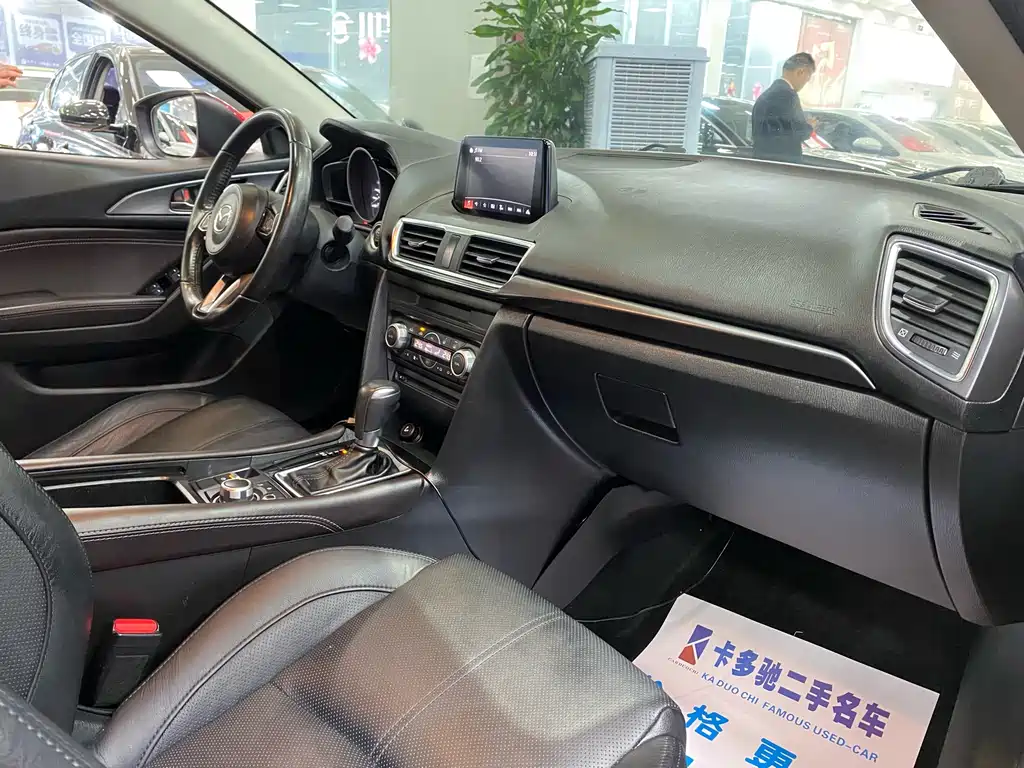 Mazda 3 Axela — миниатюра 6