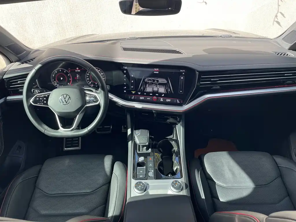Volkswagen Touareg — миниатюра 10