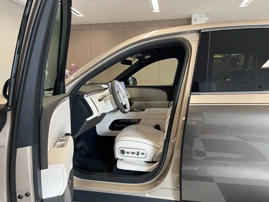 Li Auto Li L9 — миниатюра 24