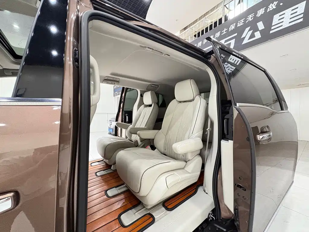 Buick GL8 — миниатюра 13