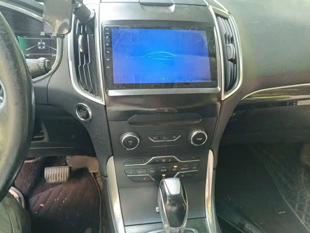 Ford Edge — миниатюра 6