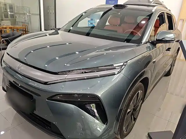 2025 BYD Tang