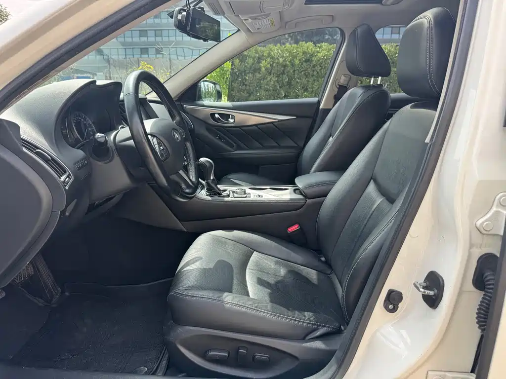 Infiniti Q50L — миниатюра 7