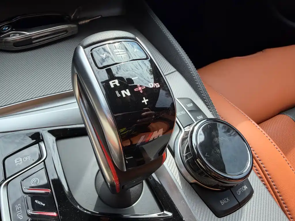 BMW M5 — миниатюра 22
