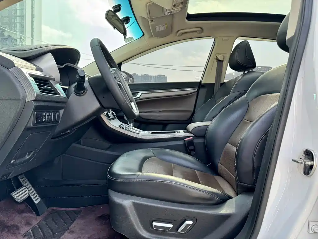 Geely Emgrand GS — миниатюра 4