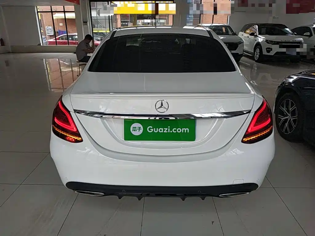 Mercedes-Benz C-Class — миниатюра 6