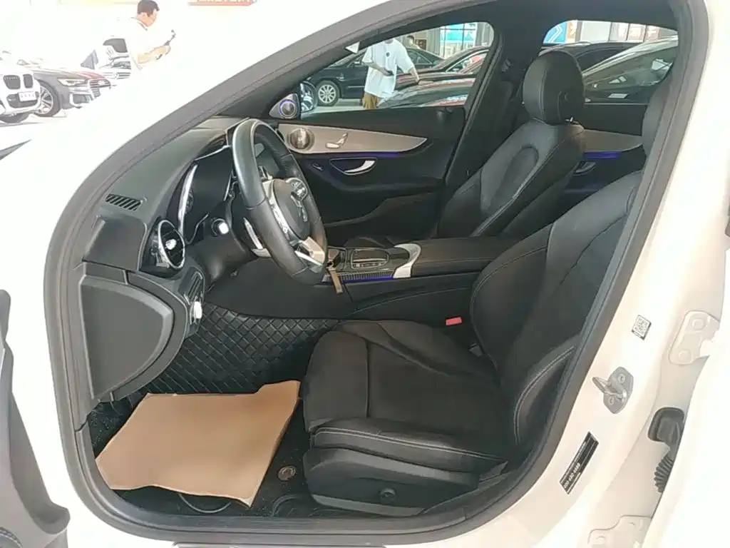 Mercedes-Benz C-Class — миниатюра 15