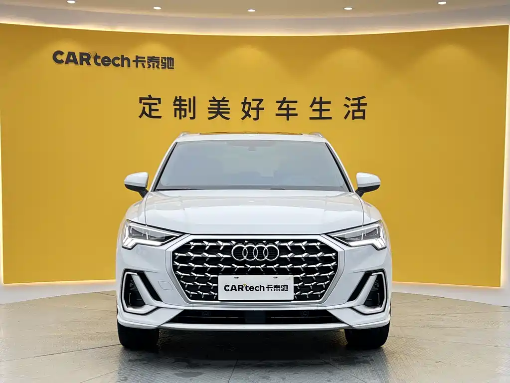 Audi Q3 2024 40 TFSI Fashion