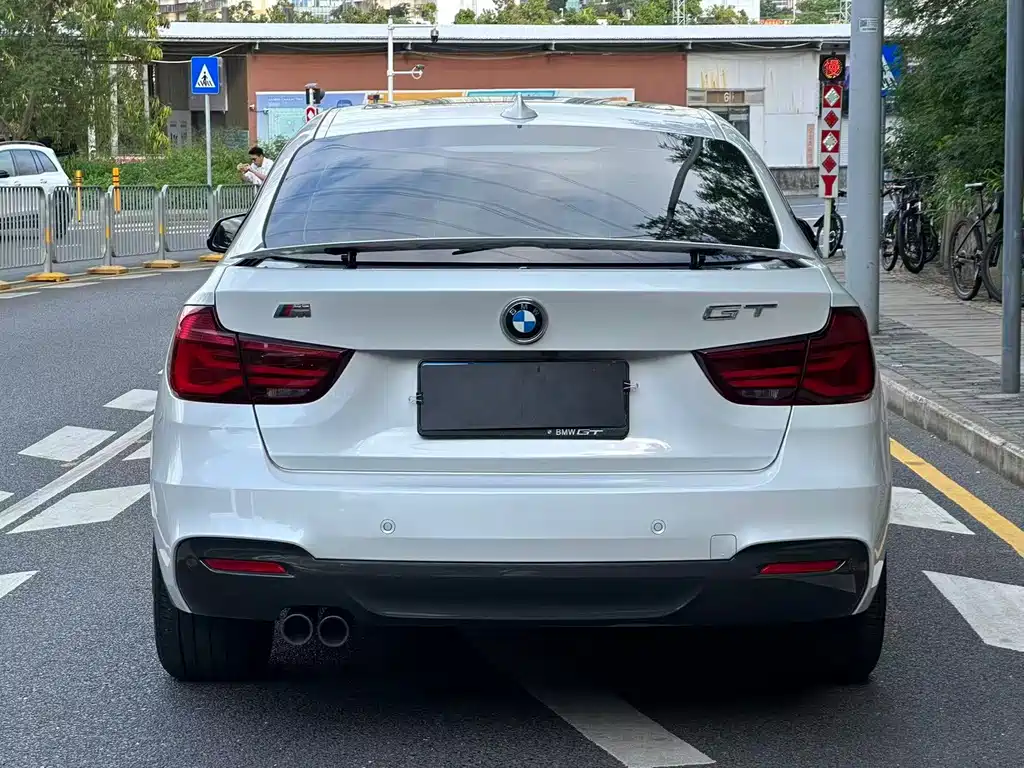 BMW 3 Series GT — миниатюра 15